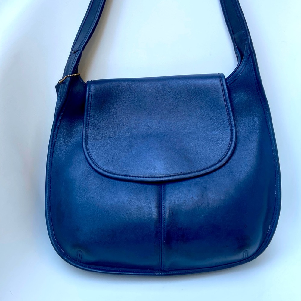 COACH Vintage J7D 9029 Classic Navy Blue Ergo Flap Shoulder Bag